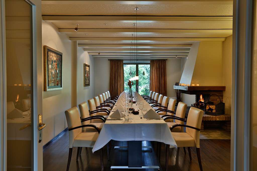 Hotel & Restaurant Schroeder Gross Meckelsen Restaurant bilde